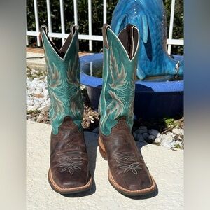 ✨ Women’s Western Cowboy Boots – Turquoise & Brown Leather ✨